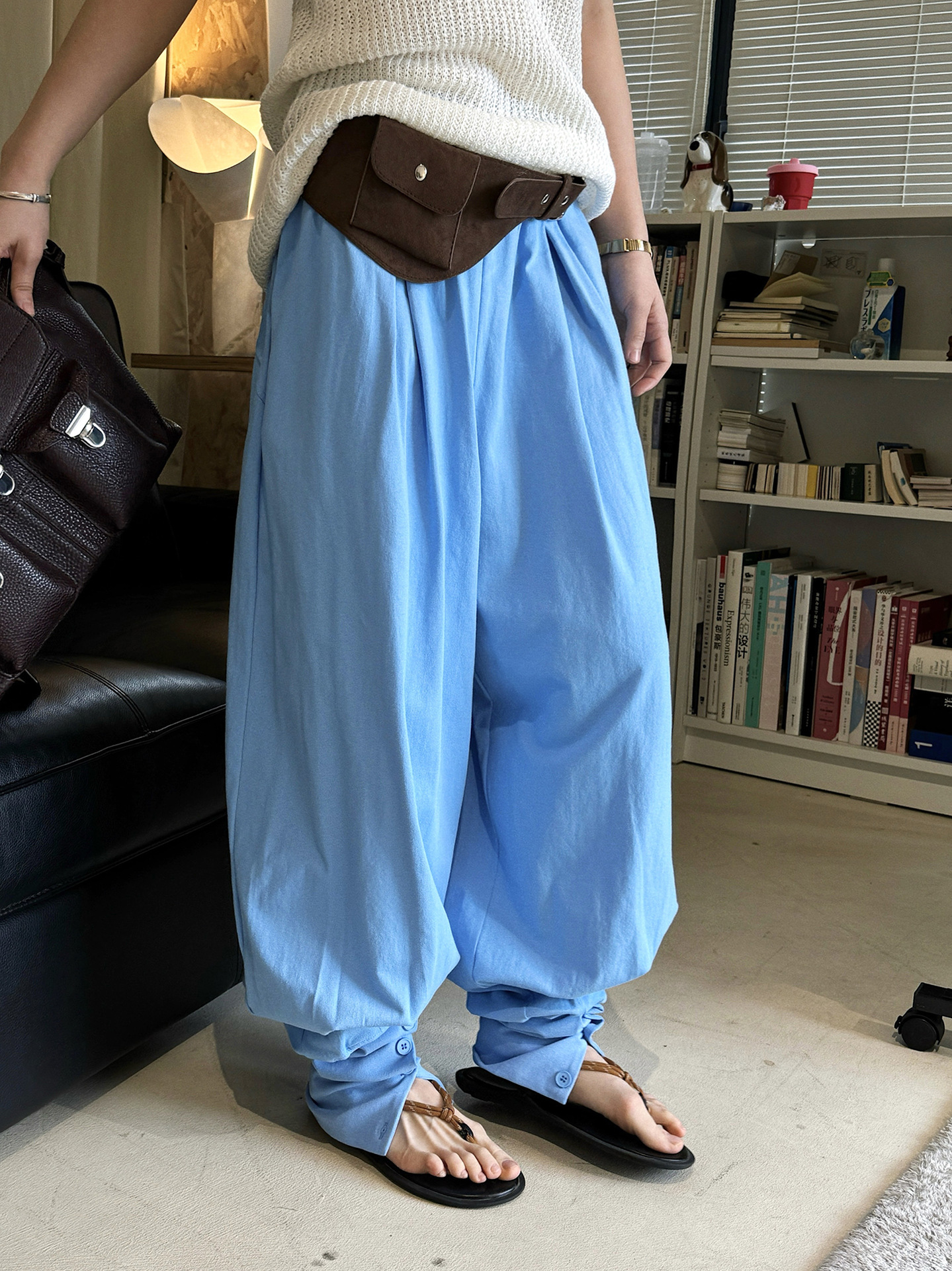 Alternative view of Louvre s spring new style Parisian vintage laid-back feel elastic waist button-up ankle flared pants knitted casual pants for women