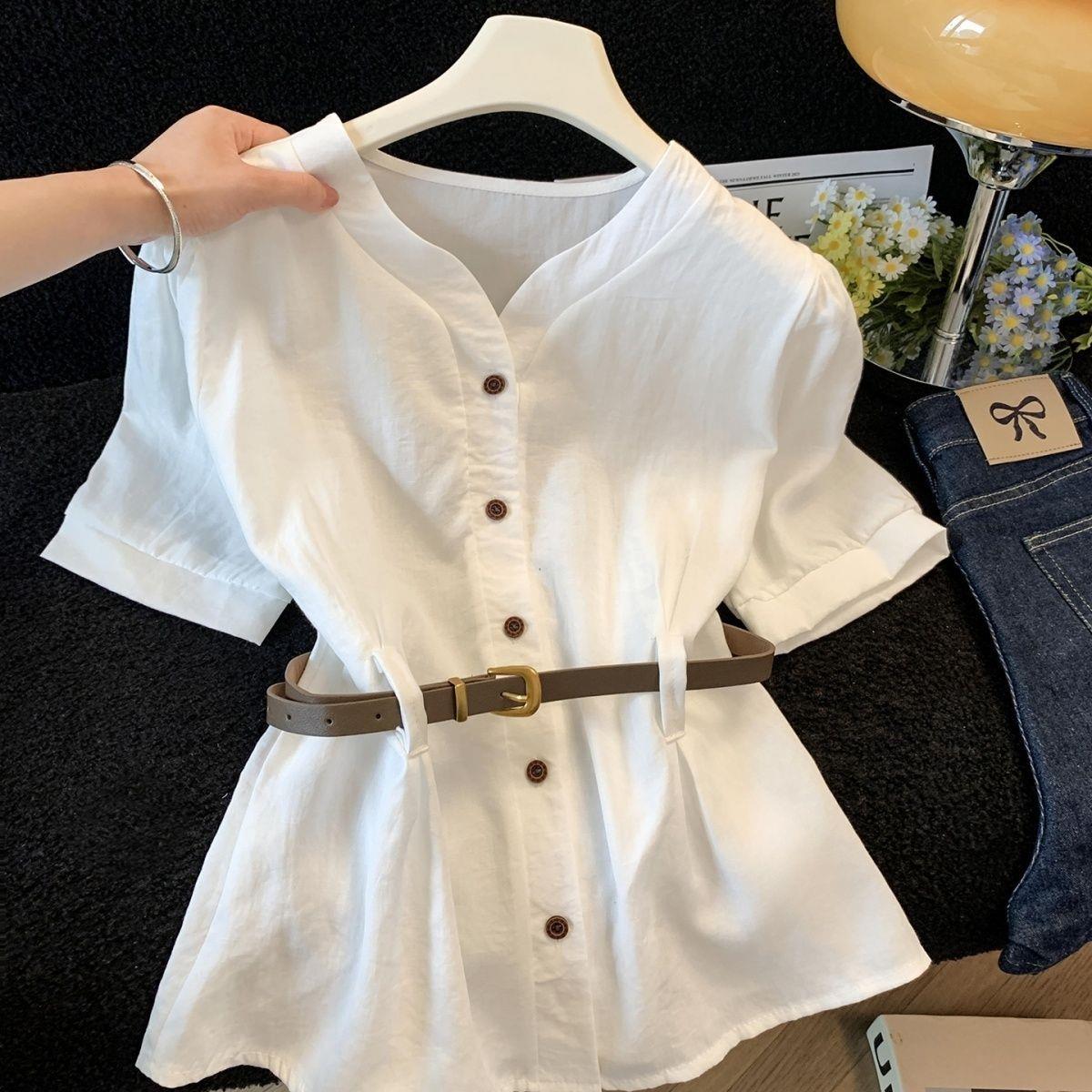Alternative view of French-style petite-style short-sleeved cotton and linen shirt for women summer design lace-up fitted waist slim-fitting shirt with belt white top